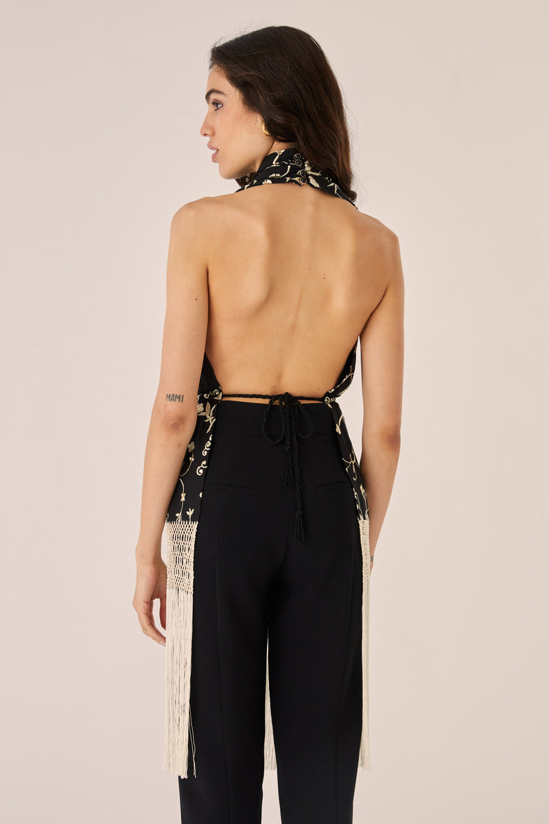 Black Señorita ROCIO top, stylish women's sleeveless blouse with a fitted design, perfect for casual or dressy outfits.