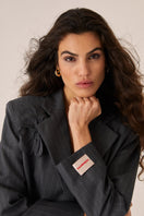 Señorita Adriana gray blazer jacket, stylish tailored women's blazer with structured fit and classic lapel detail.