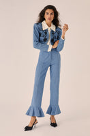 Señorita Juana blue blazer with tailored fit, featuring lapel collar and long sleeves, stylish and versatile for professional wear.