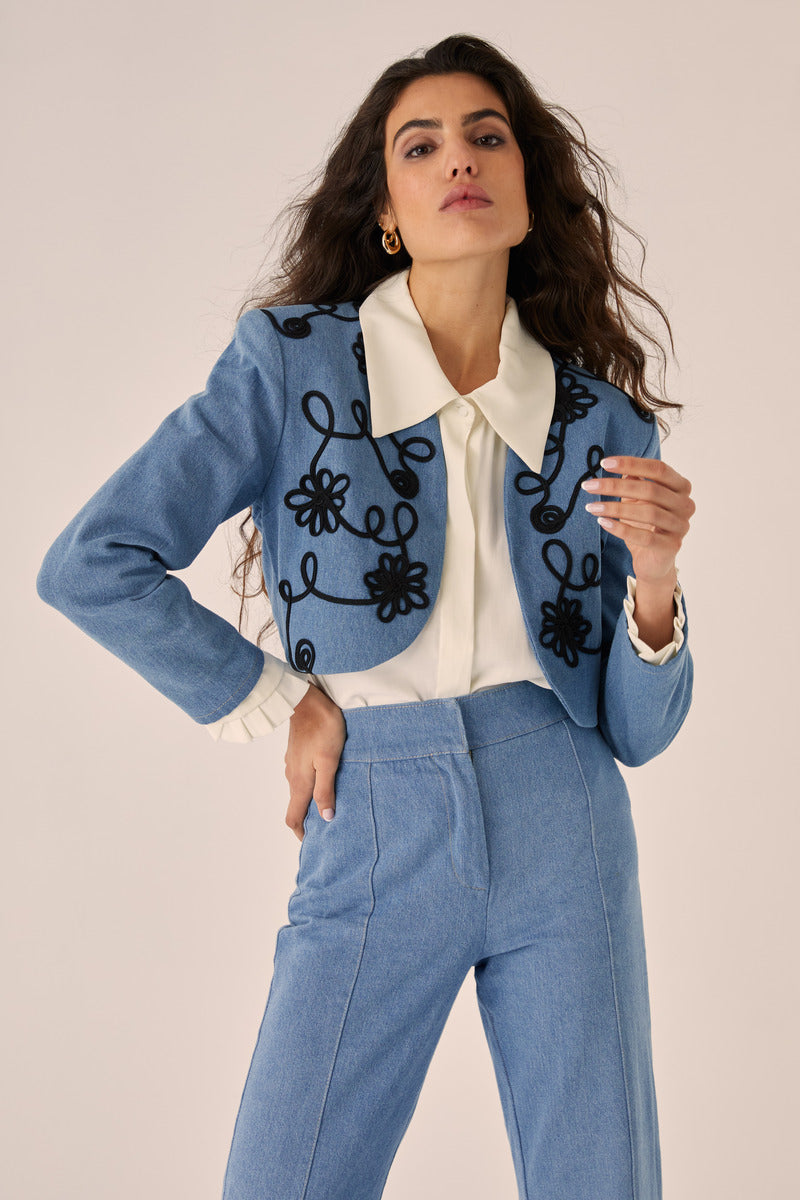 Señorita blue blazer jacket featuring a tailored fit, lapel collar, and stylish design, perfect for professional or casual wear.