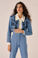 Señorita blue blazer jacket, stylish women's blazer with a tailored fit, casual and professional look, front view.