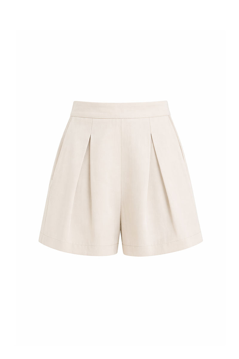 Off-white Maylé Vásquez Serenito shorts with a relaxed fit, casual style, and comfortable fabric ideal for everyday wear.