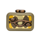 Sy&Vie Simetrís Isometra olive clutch with sleek design and compact size, perfect for stylish accessories.