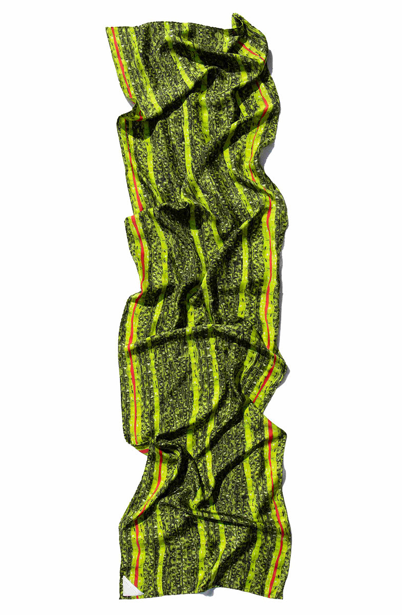 Amel Batita SNAQ Brocot silk scarf featuring intricate brocot pattern in vibrant colors, stylish accessory for any outfit.