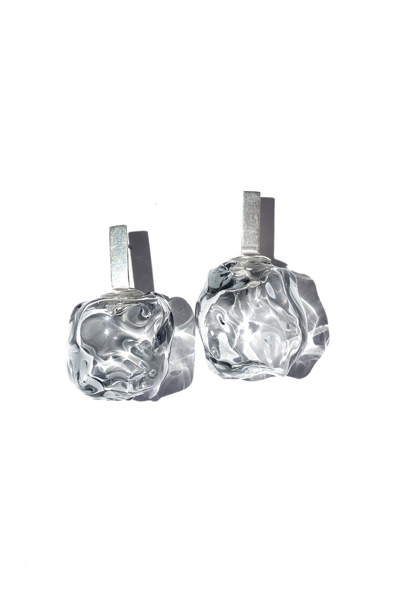 SOPLO M EARRINGS IN SMOKE
