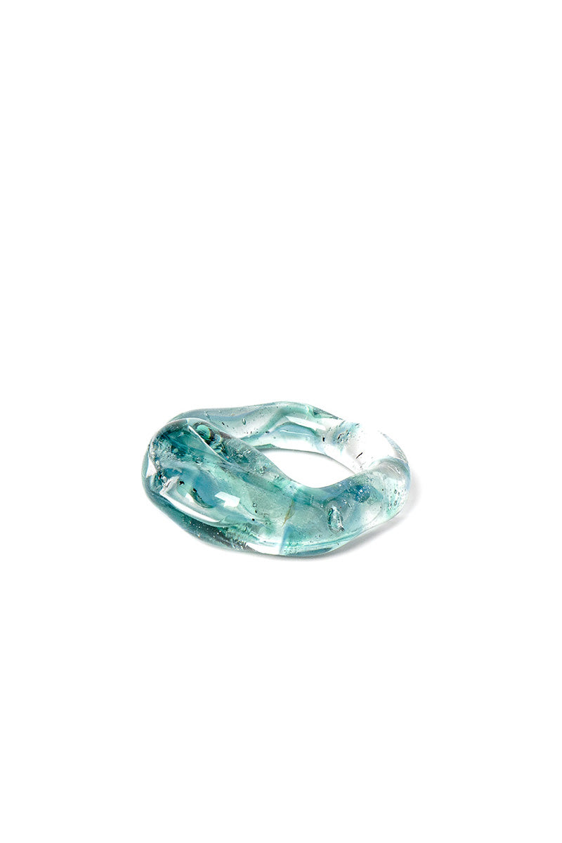 Salvára SOPLO ring set featuring two blue rings with intricate designs, showcasing elegant jewelry for stylish accessories.