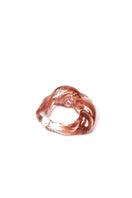 Salváraéa Soplo Ring Set featuring elegant mauve-colored rings with delicate design details.