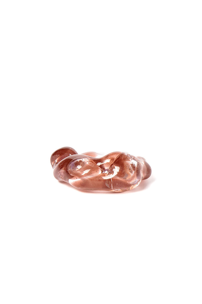 Salvára SOPLO ring set featuring elegant mauve rings with intricate designs, perfect for stylish layered jewelry looks.