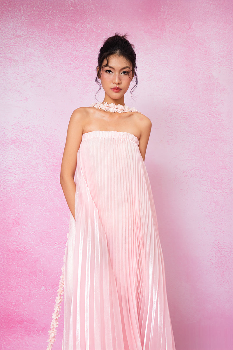 STRAPLESS PLEATED MIDI DRESS IN SOFT PINK | CULT MIA STRAPLESS PLEATED MIDI DRESS IN SOFT PINK | CULT MIA