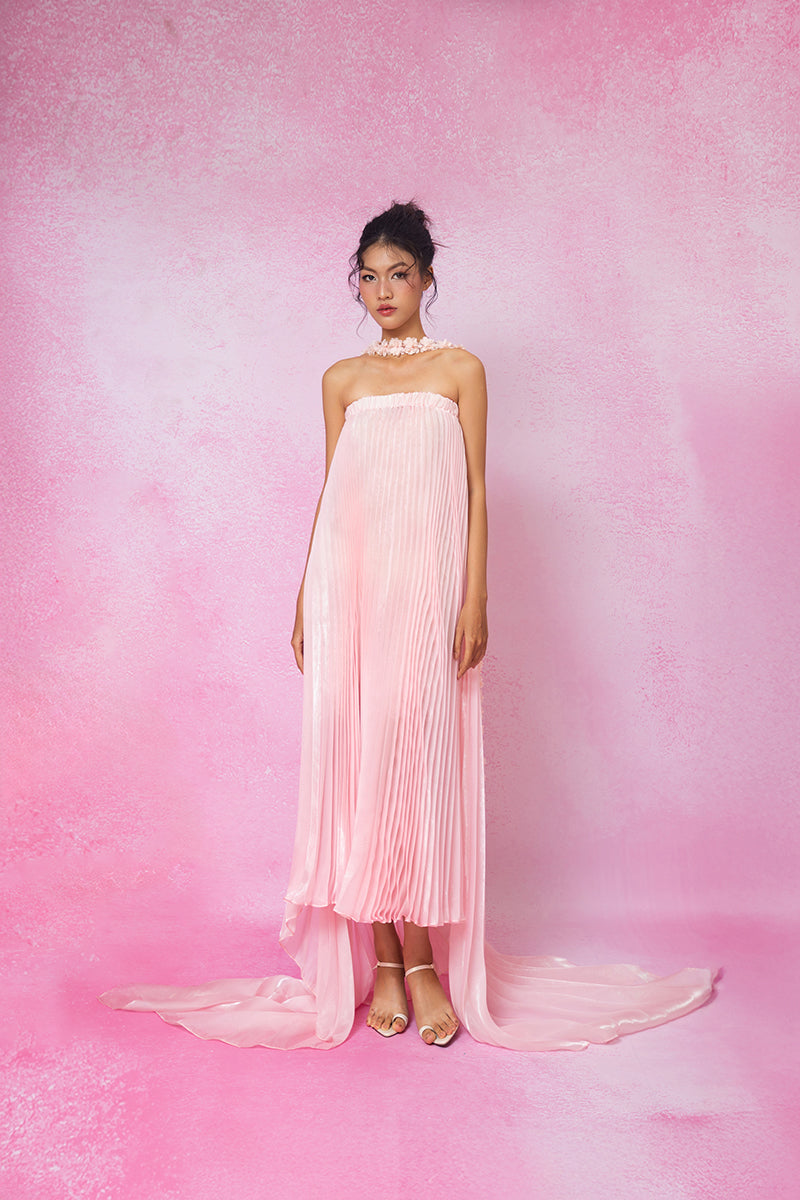 STRAPLESS PLEATED MIDI DRESS IN SOFT PINK