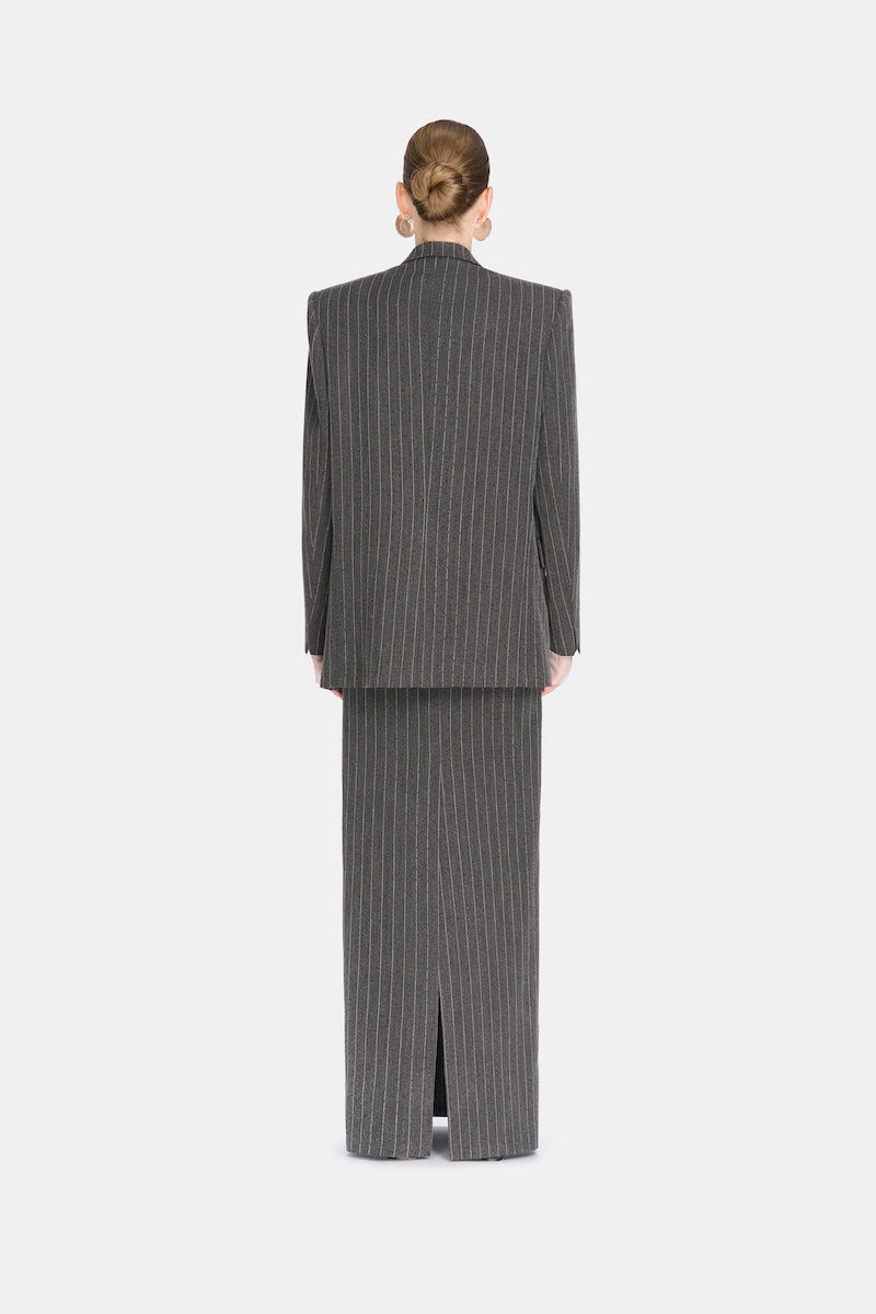 Gray striped Jacques blazer by Montsand, tailored fit with classic lapels and stylish pattern, front view of the blazer.