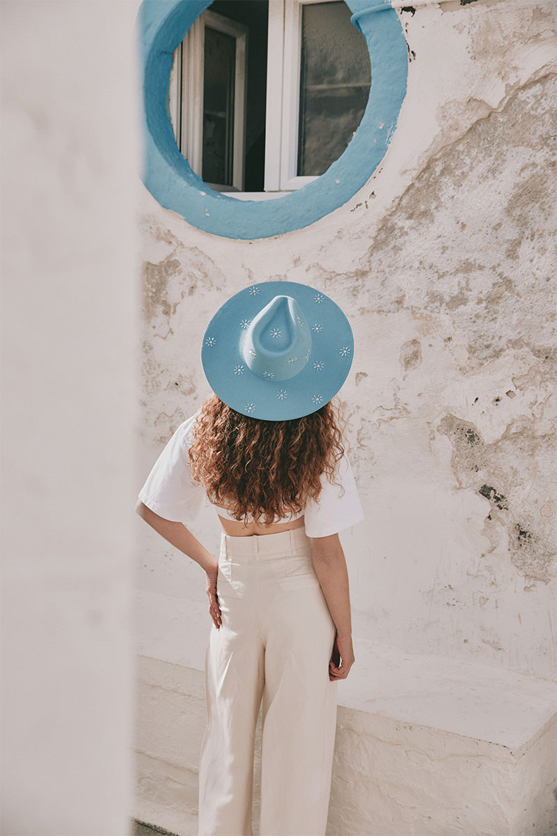Ser SUNBEAM hat in a stylish design, featuring a wide brim and comfortable fit, perfect for sun protection and casual wear.