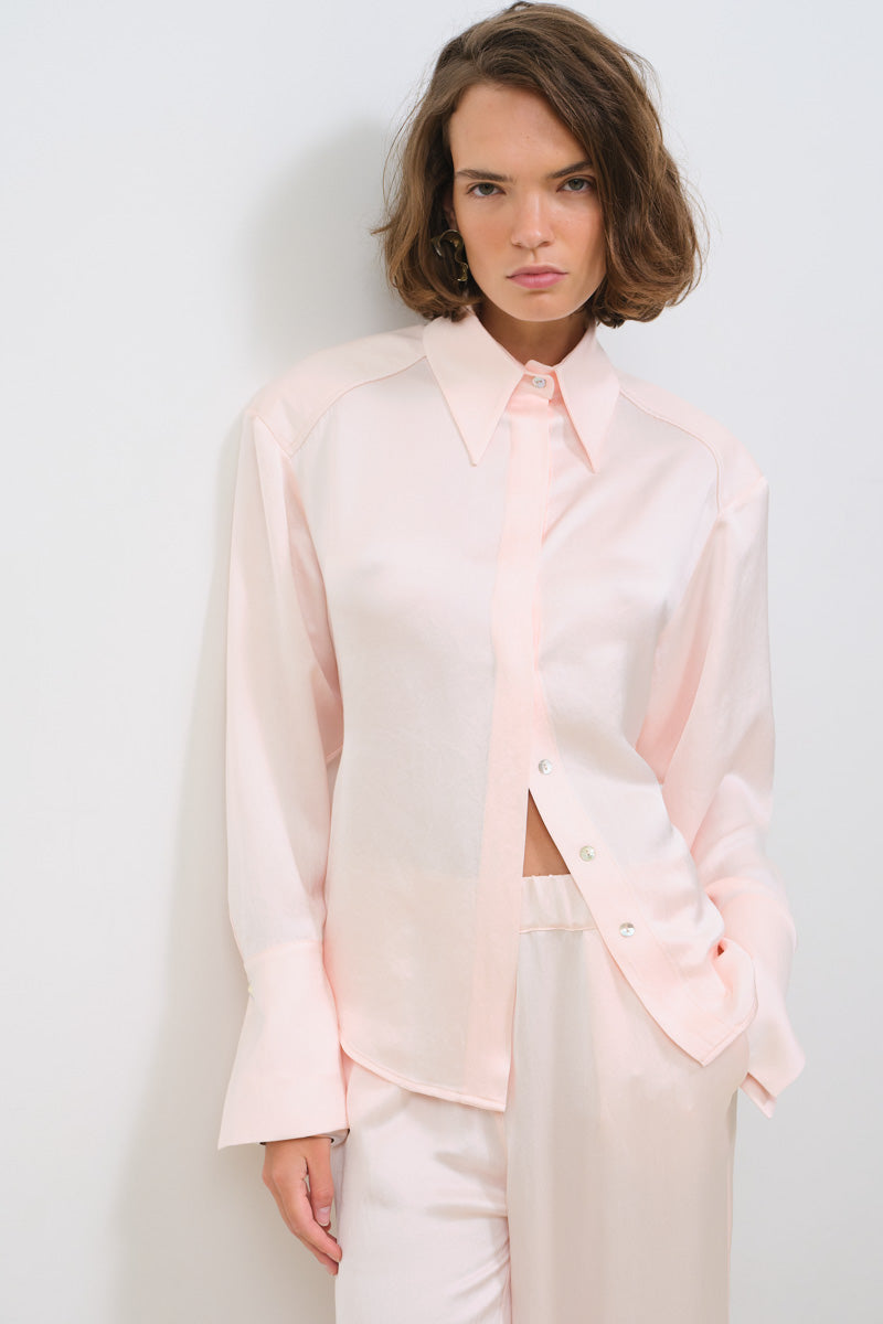 SATIN SHIRT WITH SHOULDER PADS AND BELT WITH BUCKLE - CULT MIA