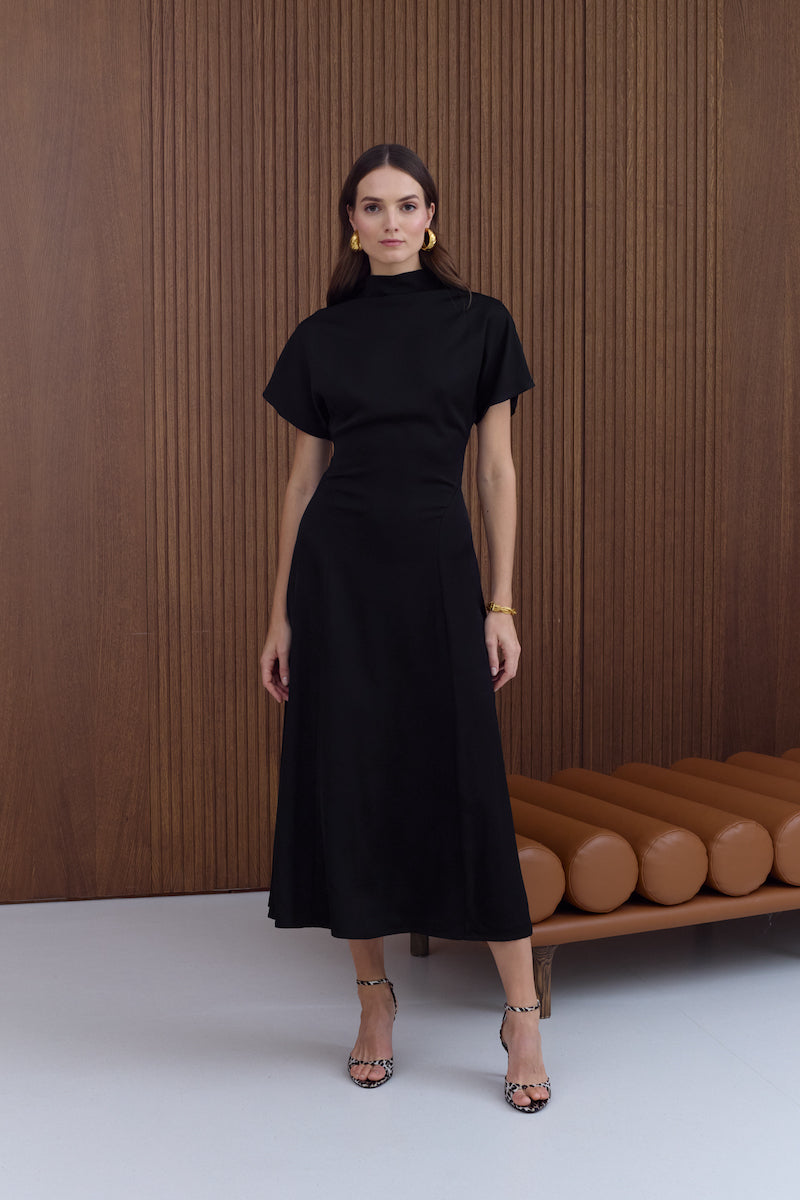 TORI STRUCTURED MIDI DRESS IN BLACK