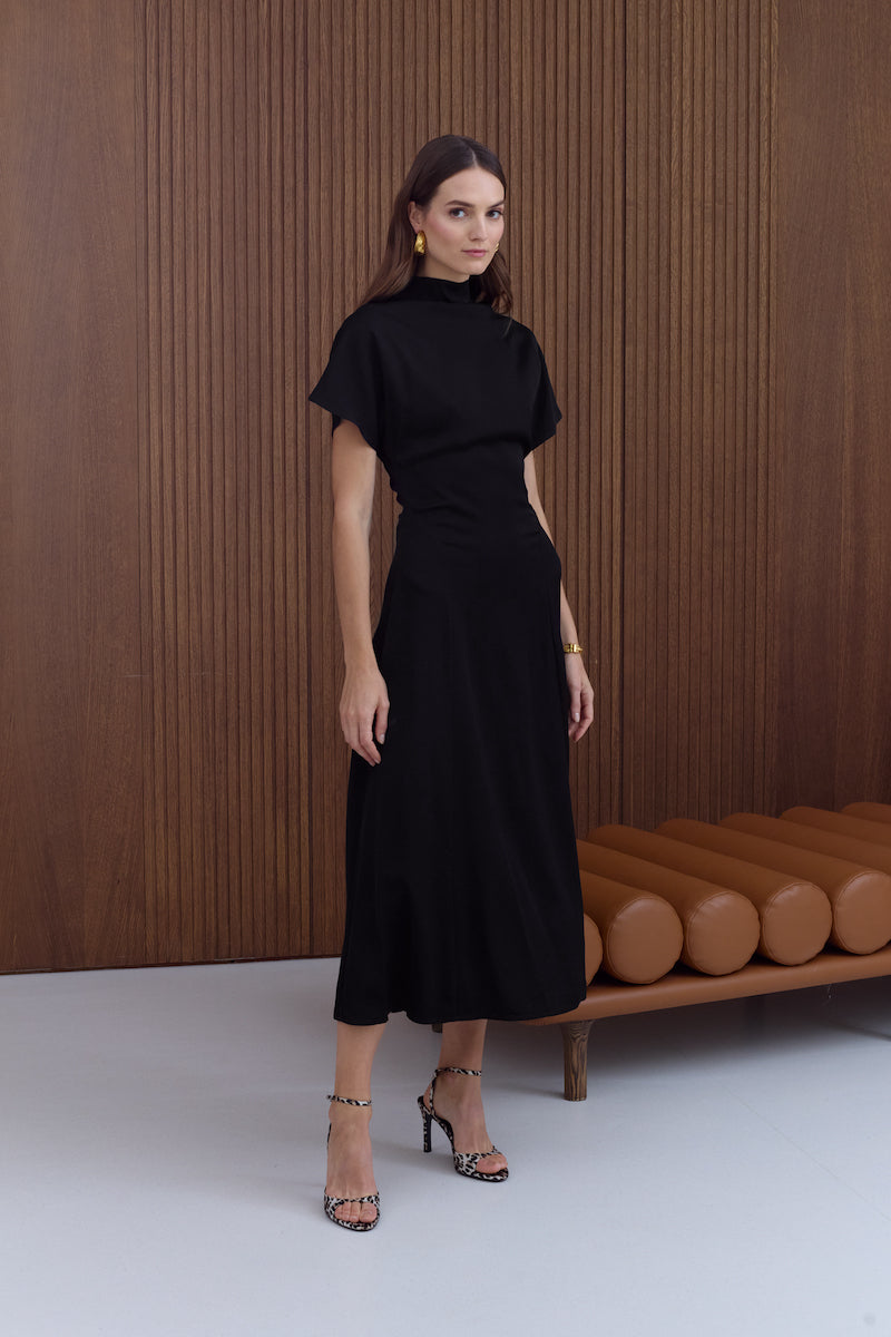UNDRESS TORI STRUCTURED MIDI DRESS IN Black | Cult Mia UNDRESS TORI STRUCTURED MIDI DRESS IN Black | Cult Mia