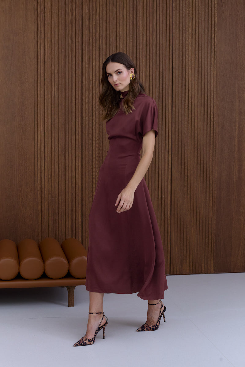 TORI Burgundy Structured Midi Dress M