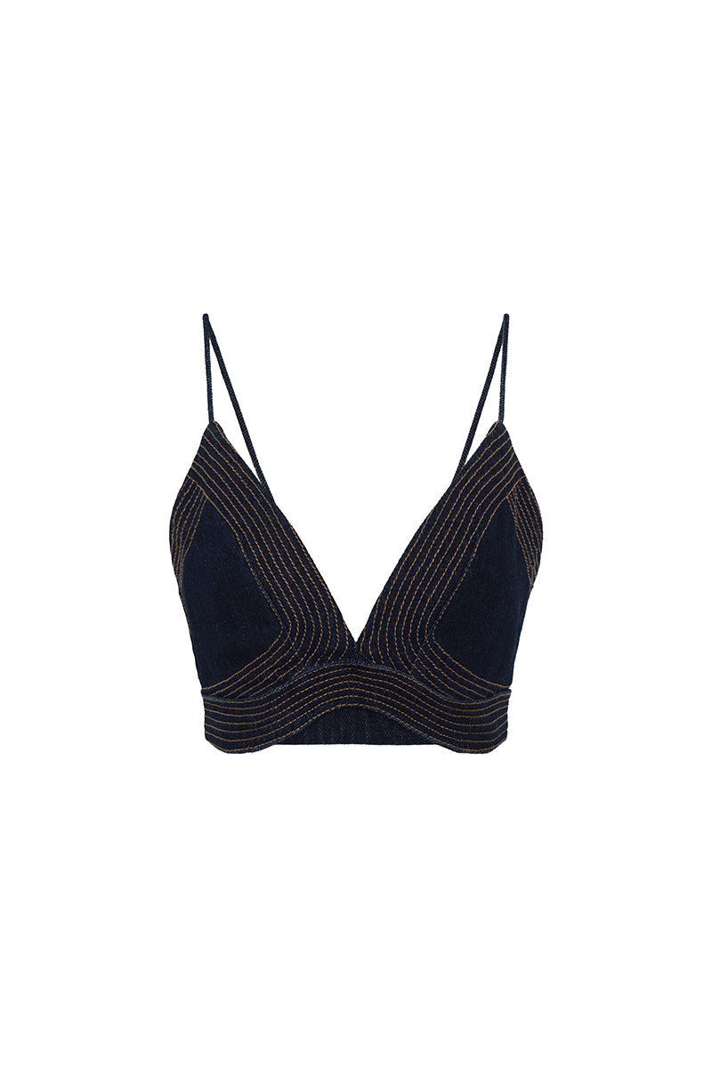 DUMA&CO NODO TOP in stylish design, featuring a modern, fitted look, displayed on a mannequin or flat lay.