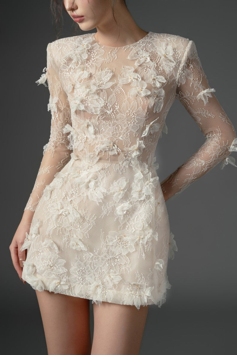 DUBB LACE FLOWER DRESS IN BEIGE - CULT MIA