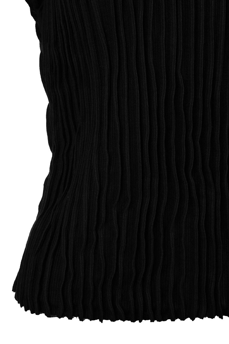 TULIP FURROWS T-SHIRT IN BLACK - CULT MIA