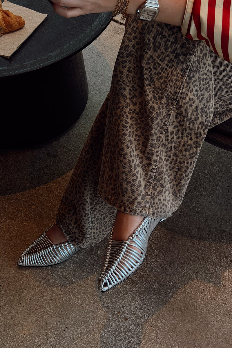 SIMONE SILVER CRAFT FLATS