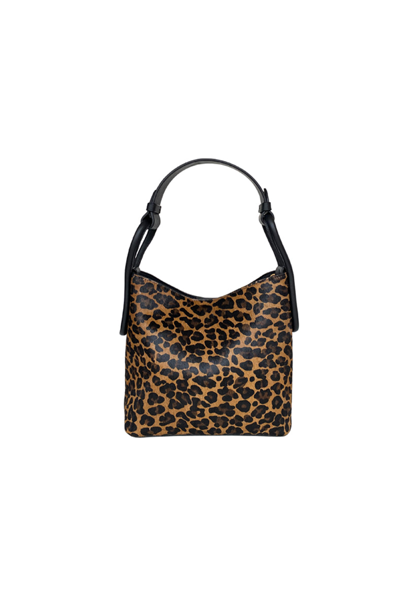 ISIDORA MALVA Tierranueva tote bag with leopard print top handle design, animal print pattern on stylish handbag.