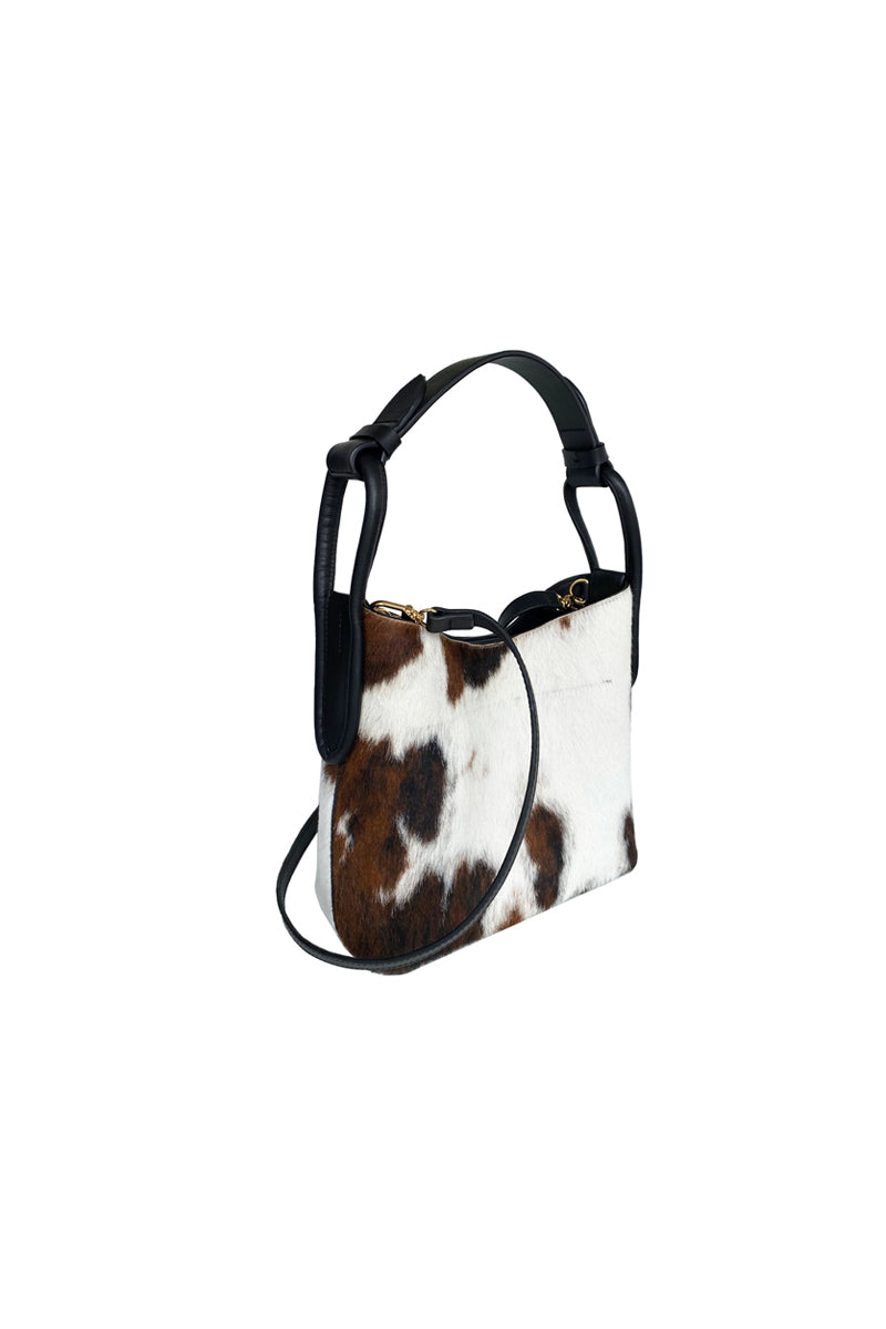 ISIDORA MALVA Tierranueva tote in cowhide leather, stylish shoulder bag with natural textured finish.