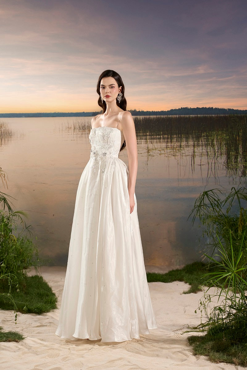CHIFFON A-LINE MAXI DRESS IN OFF WHITE | CULT MIA