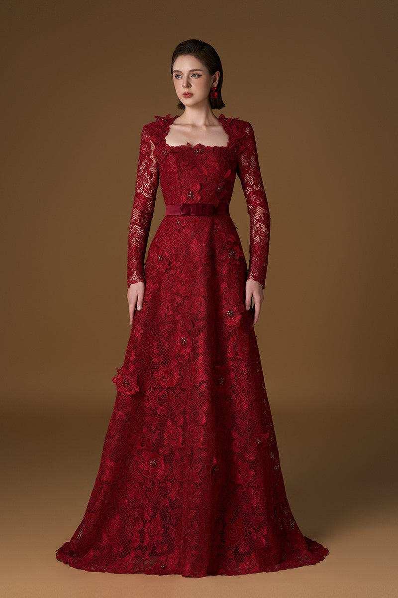 SQUARE GUIPURE LACE AND SILK GOWN IN RED | CULT MIA | I.H.F SQUARE GUIPURE LACE AND SILK GOWN IN RED | CULT MIA | I.H.F