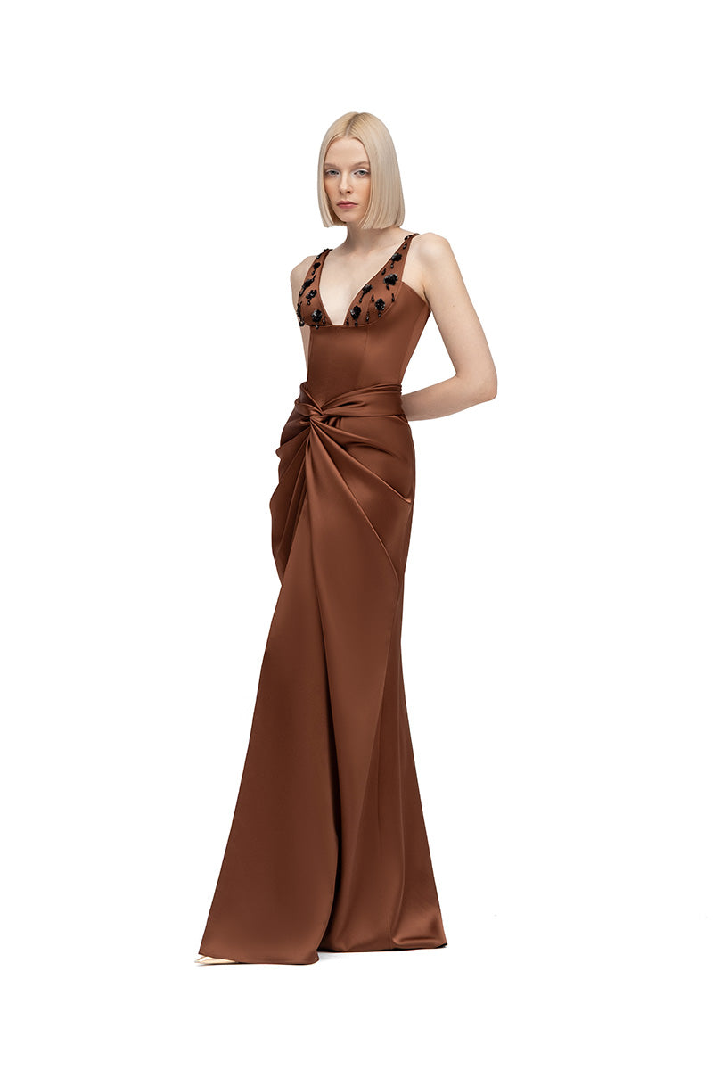 Chocolate brown BEYZA maxi dress by MOON / HAKAN YILDIRIM, flowing fabric, elegant long dress with a fitted waist and stylish design.