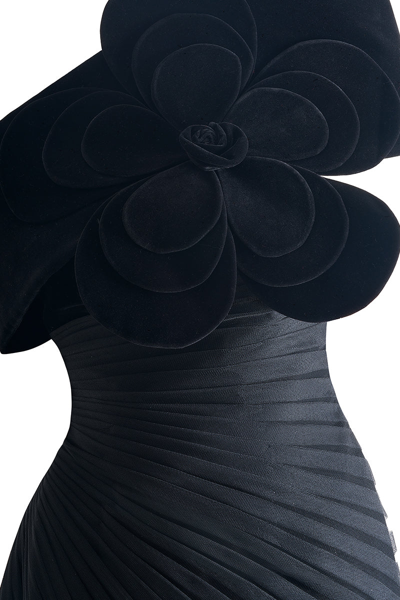 CULT MIA X HAPPY CLOTHING LESTER A-LINE ORGANZA MAXI DRESS IN BLACK - CULT MIA