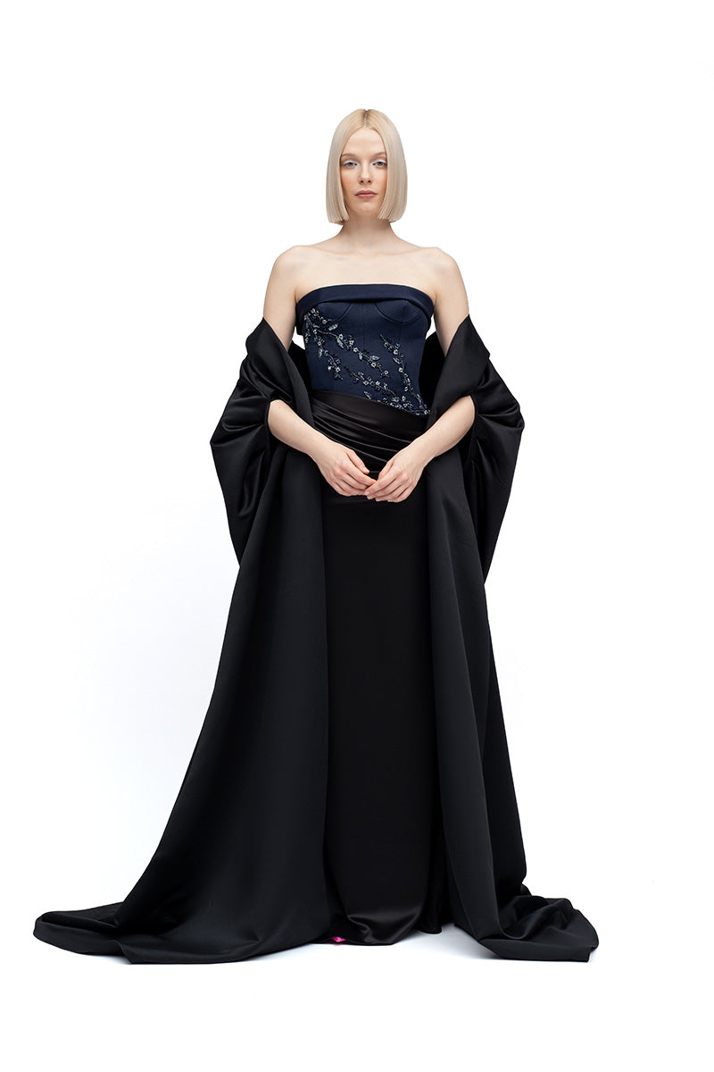 Black PEA Cape jacket by MOON / HAKAAN YILDIRIM, featuring a sleek, tailored design with clean lines and modern style.