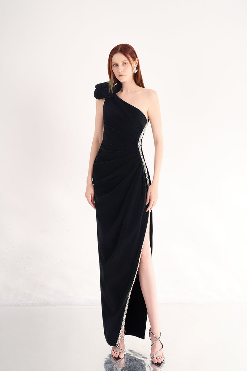 ONE SHOULDER VELVET BODY DRESS WITH FLORAL DETAILS