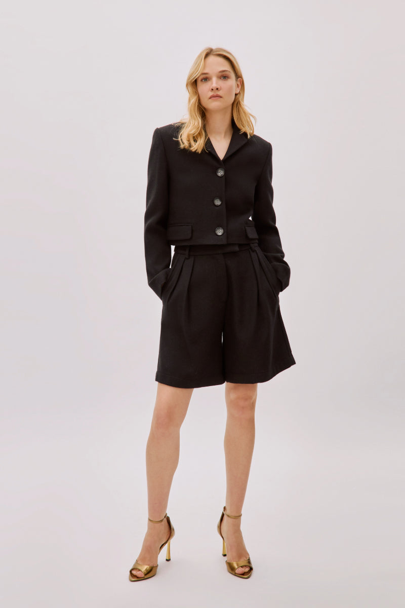 TARA BLACK WOOL CROP JACKET - CULT MIA
