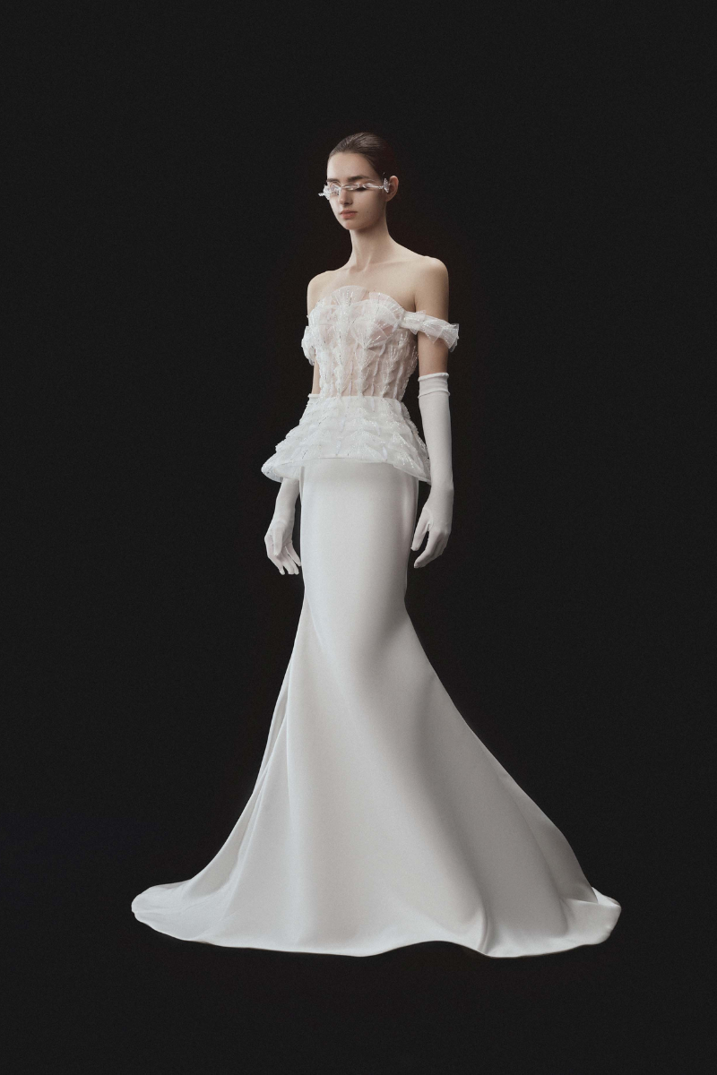 OFF-SHOULDER PEPLUM TRUMPET DRESS IN WHITE | CULT MIA | Phan Huy OFF-SHOULDER PEPLUM TRUMPET DRESS IN WHITE | CULT MIA | Phan Huy