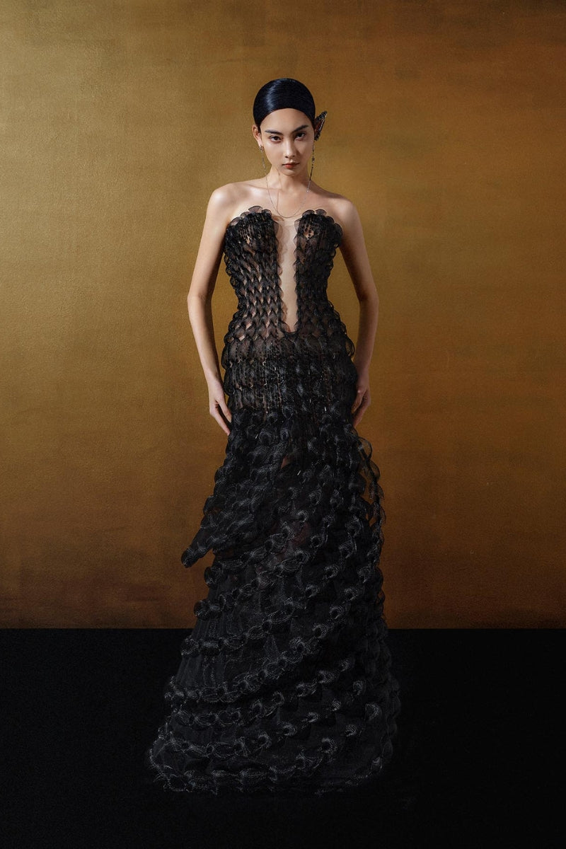 BLACK SHEER TULLE DRESS WITH 3D DETAILS - CULT MIA