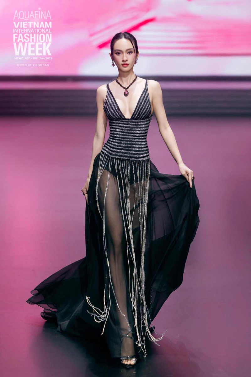 STRIPED BEADED GOWNS IN BLACK - CULT MIA