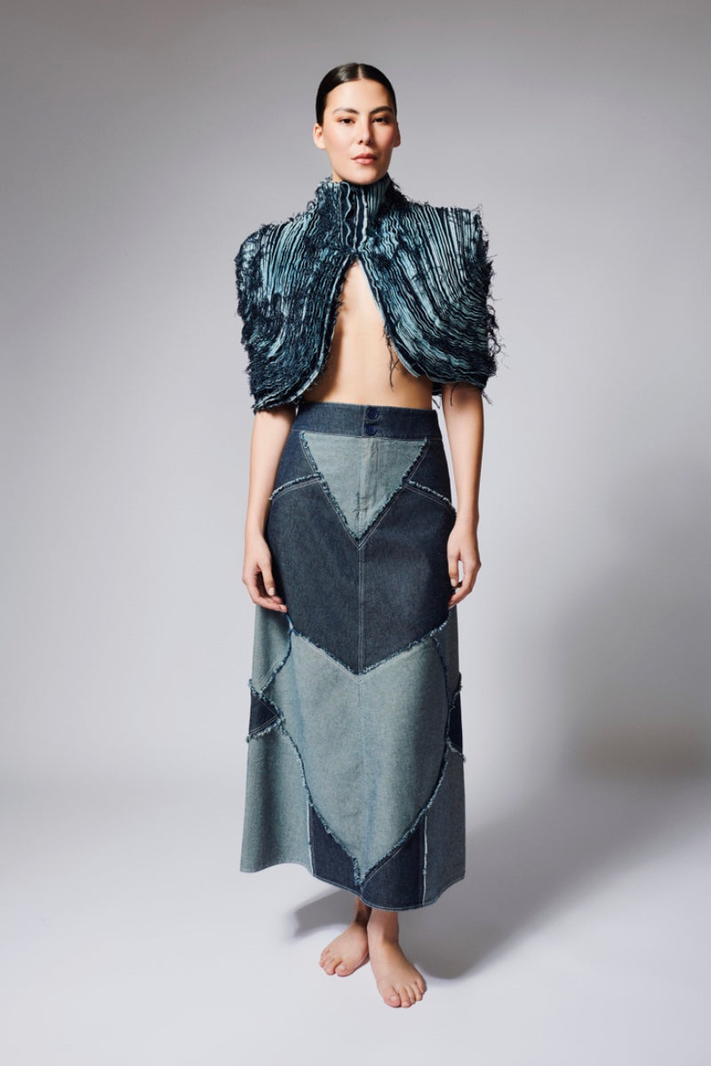 CUTS DENIM SKIRT IN BLUE