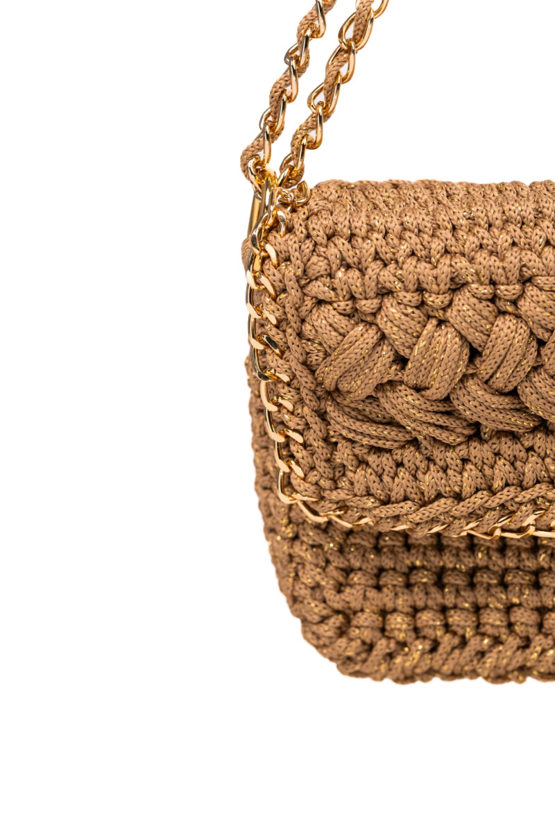 Mara Brazil Petala Lurex shoulder bag with shimmering metallic finish and elegant design, perfect for stylish occasions.