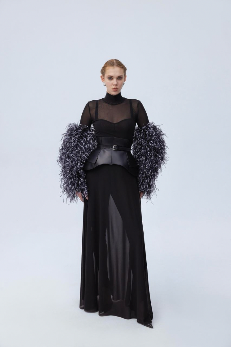 LONG FEATHER MITTENS IN JADE