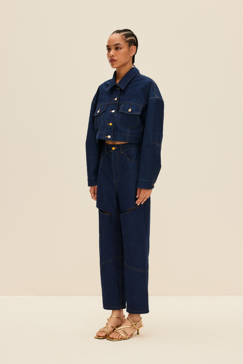 CROPPED DENIM JACKET IN DEEP BLUE - CULT MIA