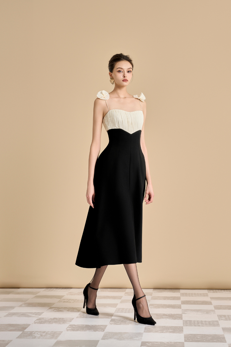 HYACINTH A-LINE SPAGHETTI STRAP MIDI DRESS - CULT MIA