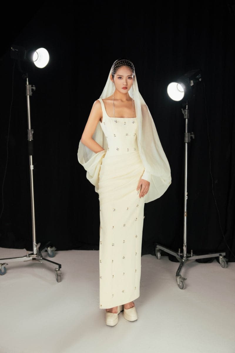 BEIGE STRAIGHT LONG DRESS WITH HEADSCARF - CULT MIA