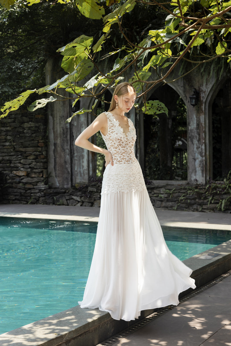 GABRIELLA WHITE FLORAL LACE MIXED CHIFFON DRESS - CULT MIA