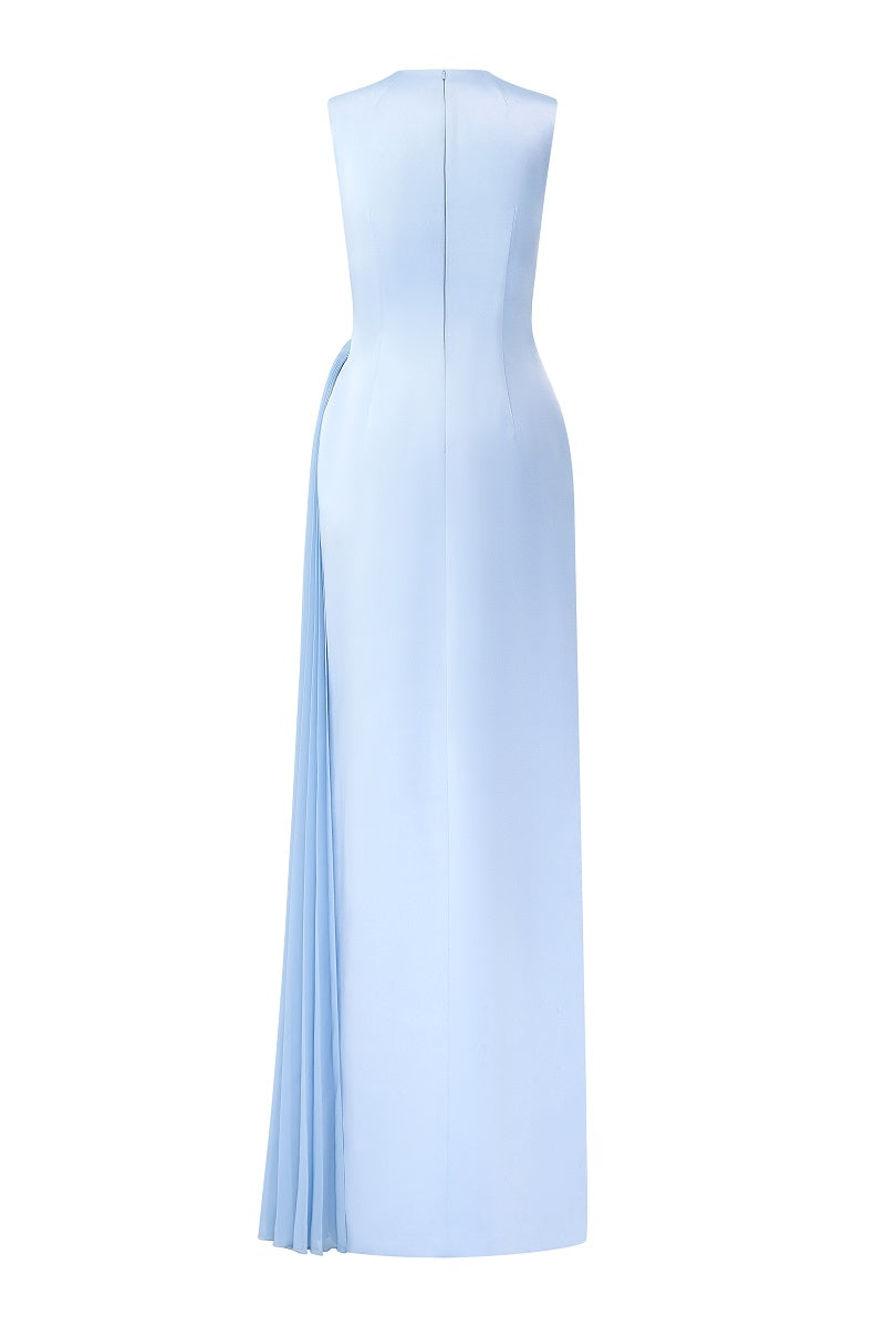Blue sleeveless chiffon maxi dress by Tracy Studio, flowing fabric with a relaxed fit and elegant design, perfect for summer occasions.