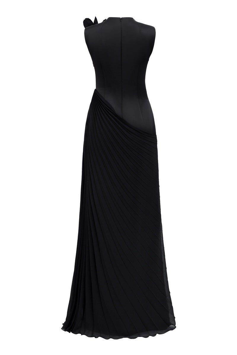 Black chiffon high neck maxi dress by Tracy Studio, flowing design with elegant long skirt and high neckline.