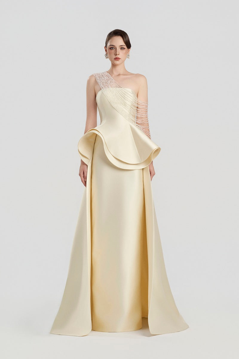 Elegant taffeta bamboo peplum maxi dress by Tracy Studio, featuring a flowing silhouette and stylish design.