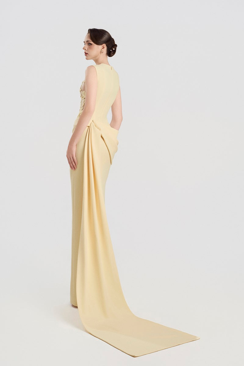 Yellow viscose matte maxi dress by Tracy Studio, featuring a flowing design and elegant silhouette.