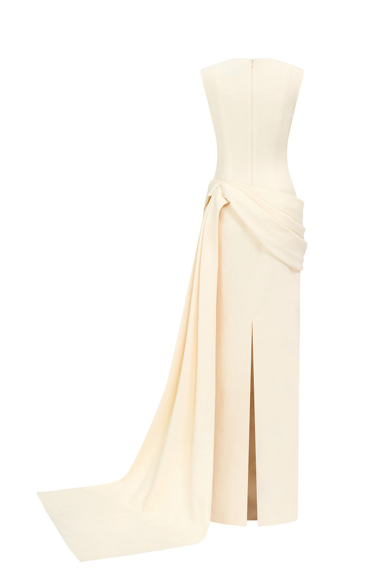 Yellow viscose matte maxi dress by Tracy Studio featuring a flowing design and elegant silhouette.