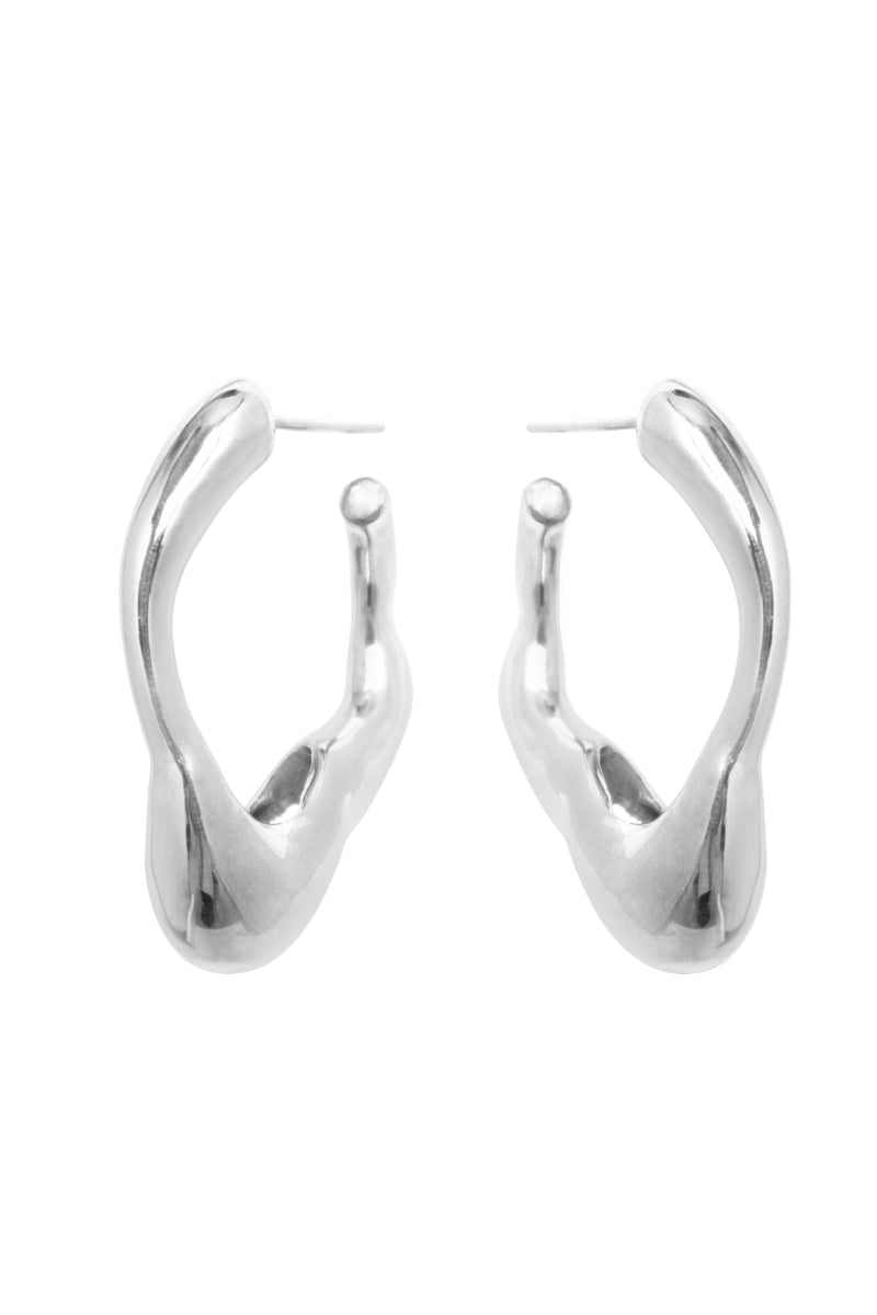 أقراط دائرية من الفضة