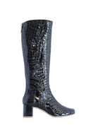 Terry de Havilland Val Gloss Black boots with shiny black patent leather and pointed toes, stylish and sleek footwear.